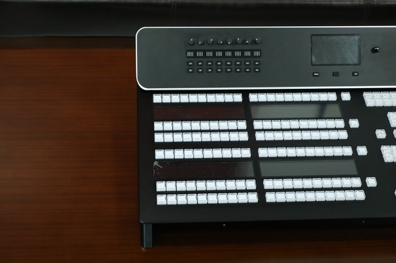Panneau de commande TYST de la série BlackMagic ATEM Constellation et Television Studio